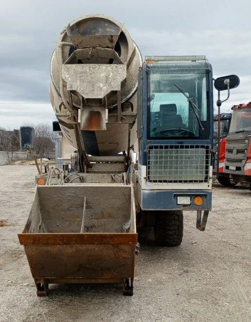 YNIX QGMC Автобетоносмеситель с самозагрузкой QGMC4000 — Б/У, 2024 г.