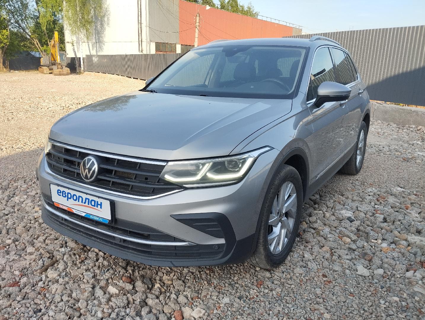 Volkswagen Tiguan — Б/У, 2021 г. (Казань, 133018 км)