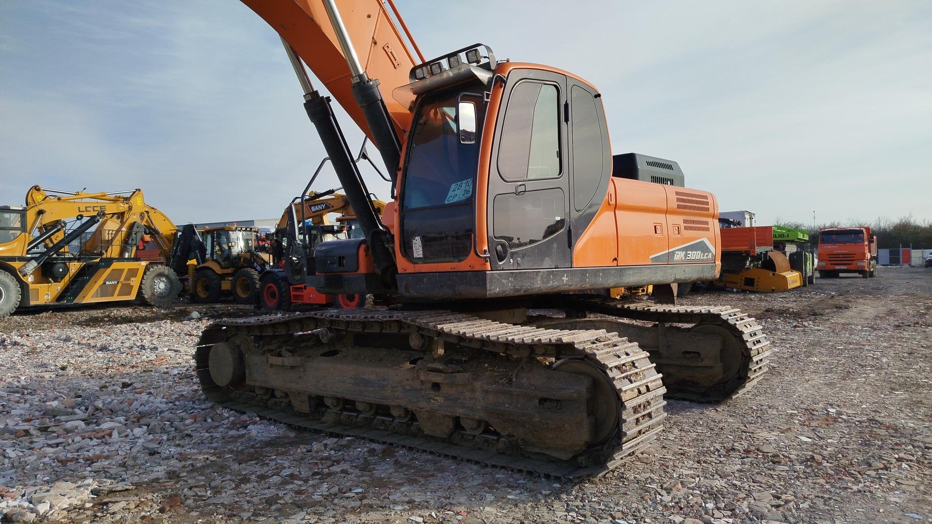 DEVELON (Hyundai Doosan Infracore Co., Ltd.) DX300LCA-7M — Б/У, 2023 г. (Краснодар, 2867 км)