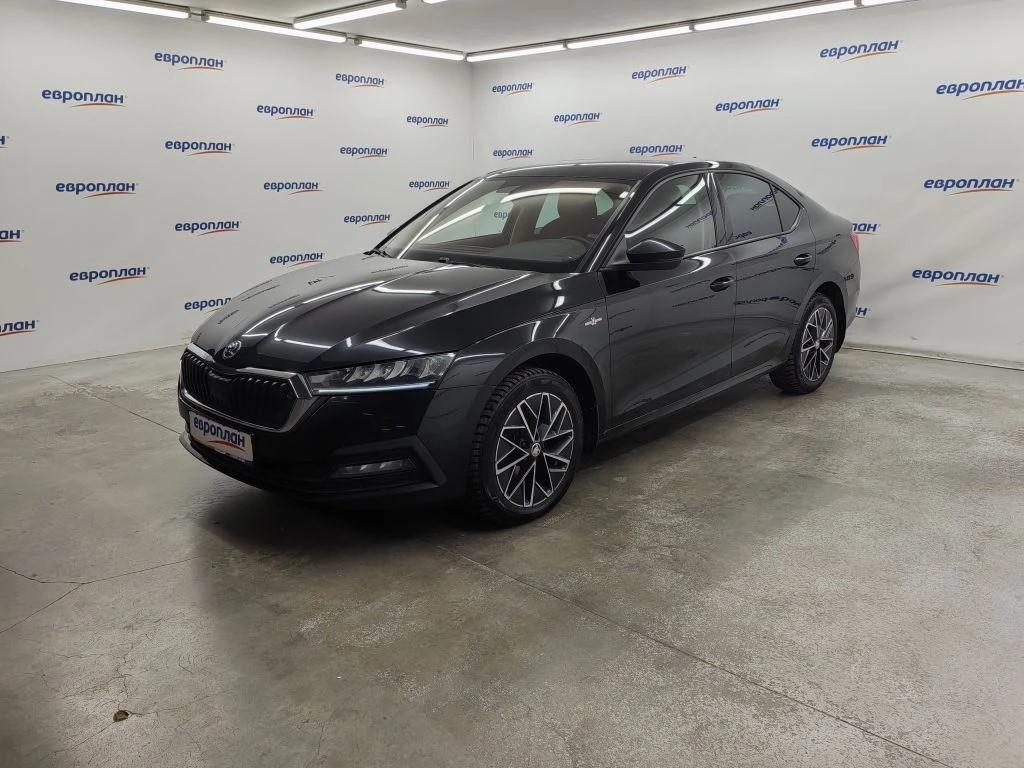 Skoda Octavia — Б/У, 2022 г. (Москва, 120833 км)