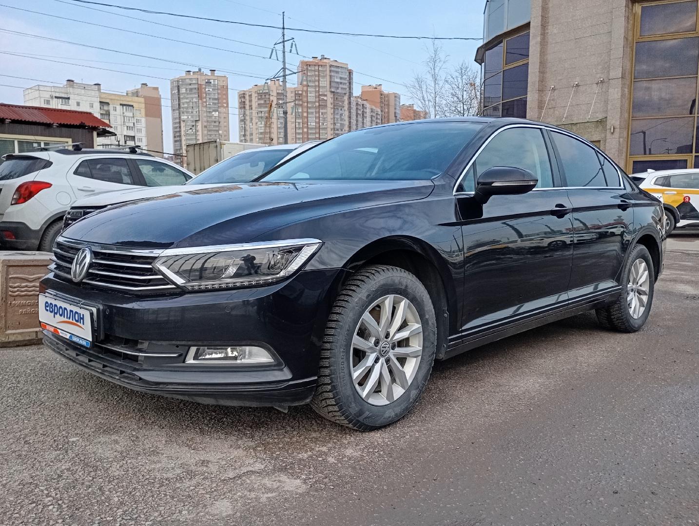Volkswagen Passat — Б/У, 2019 г. (Санкт-Петербург, 88124 км)