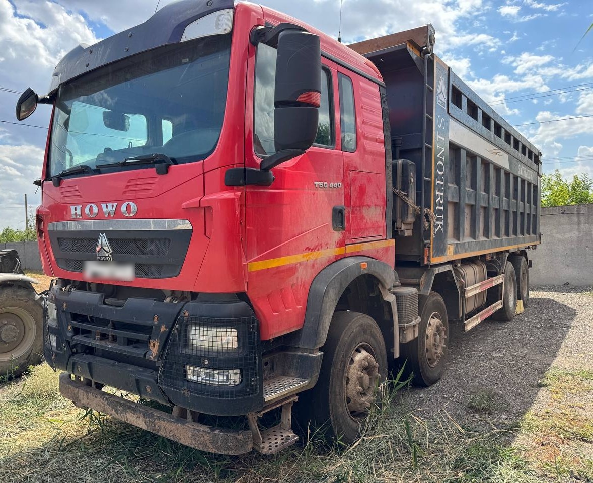 HOWO ZZ3317V386GE1 — Б/У, 2023 г.