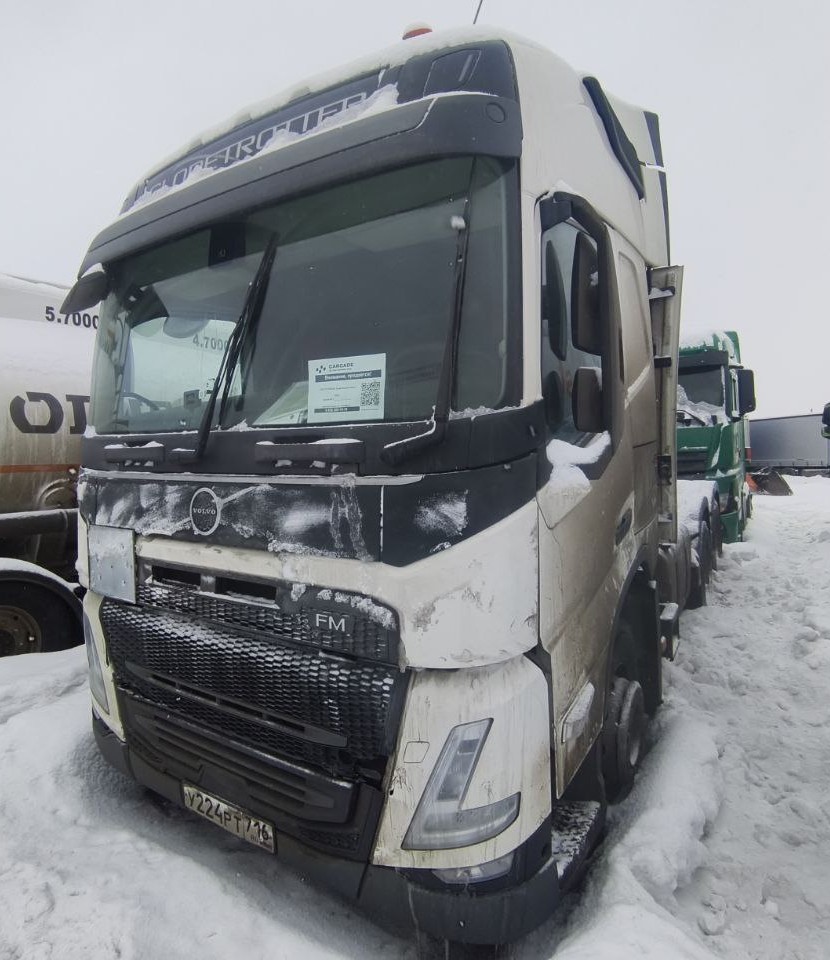 VOLVO FM 6x2 Седельный тягач — Б/У, 2024 г.
