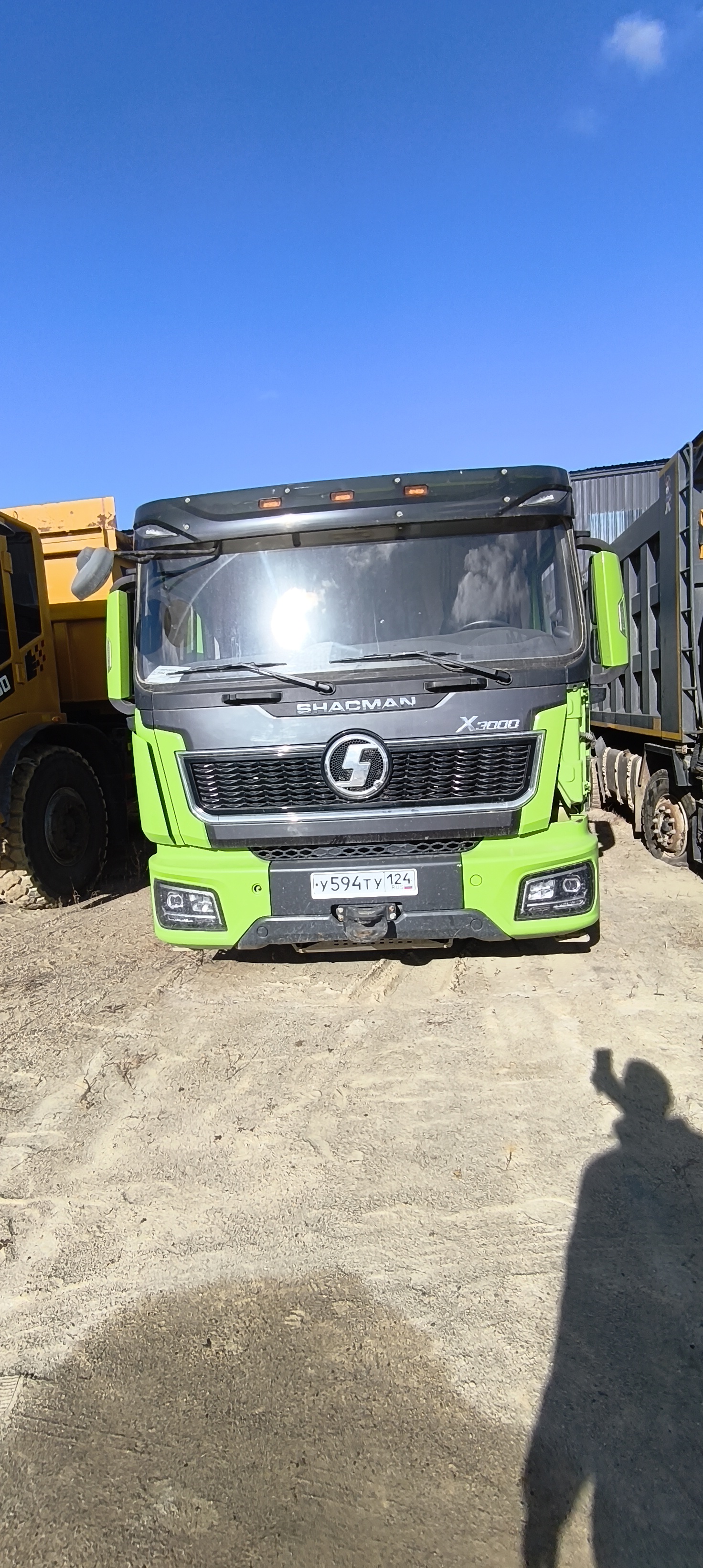 Shacman (Shaanxi) SX 8x4 Самосвал SX33186V366 — Б/У, 2023 г.