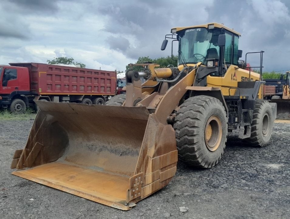 SDLG L956FH Фронтальный погрузчик — Б/У, 2022 г.