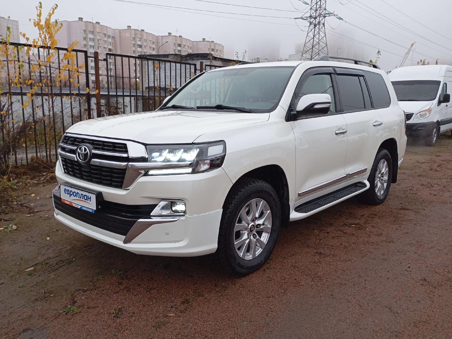 Toyota Land Cruiser 200 — Б/У, 2021 г. (Санкт-Петербург, 102703 км)