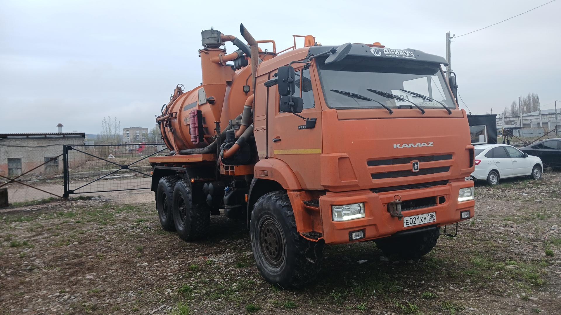 Клинцы (КАЗ, Клинцовский автокрановый завод) КС-55713-5К-4 — Б/У, 2023 г. (Саратов, 130000 км)