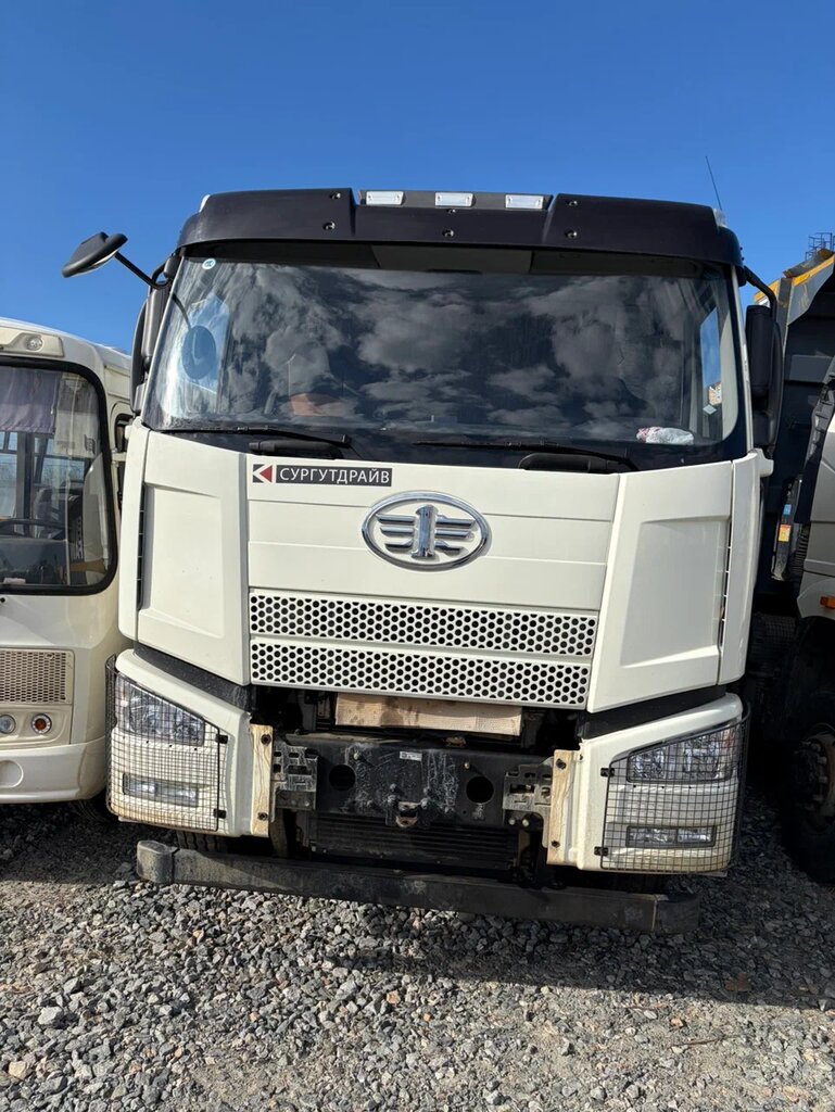 FAW J6 6x6 Самосвал CA3250P66K24L1TE5 — Б/У, 2023 г.