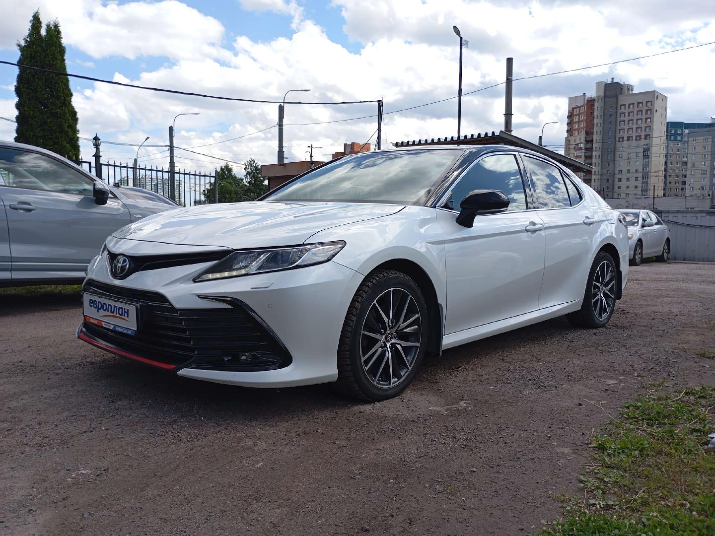 Toyota Camry — Б/У, 2021 г. (Санкт-Петербург, 105751 км)