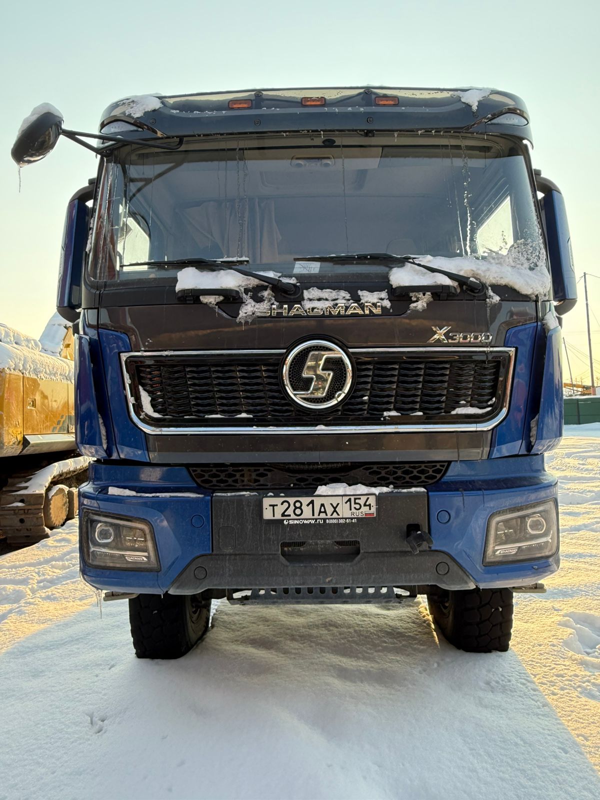 Shacman (Shaanxi) SX 6x6 Вахтовый автобус 772240 — Б/У, 2024 г.