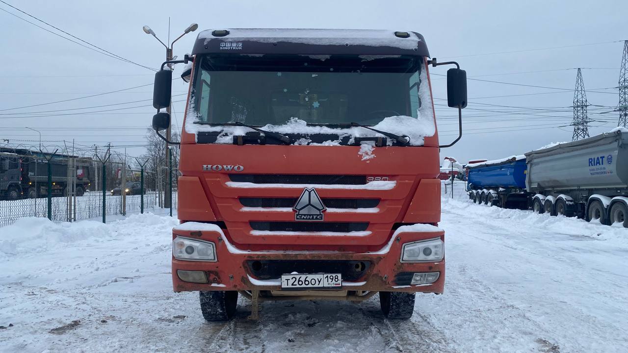 Howo ZZ 6x4 Самосвал ZZ5327GJBN3847E — Б/У, 2021 г.