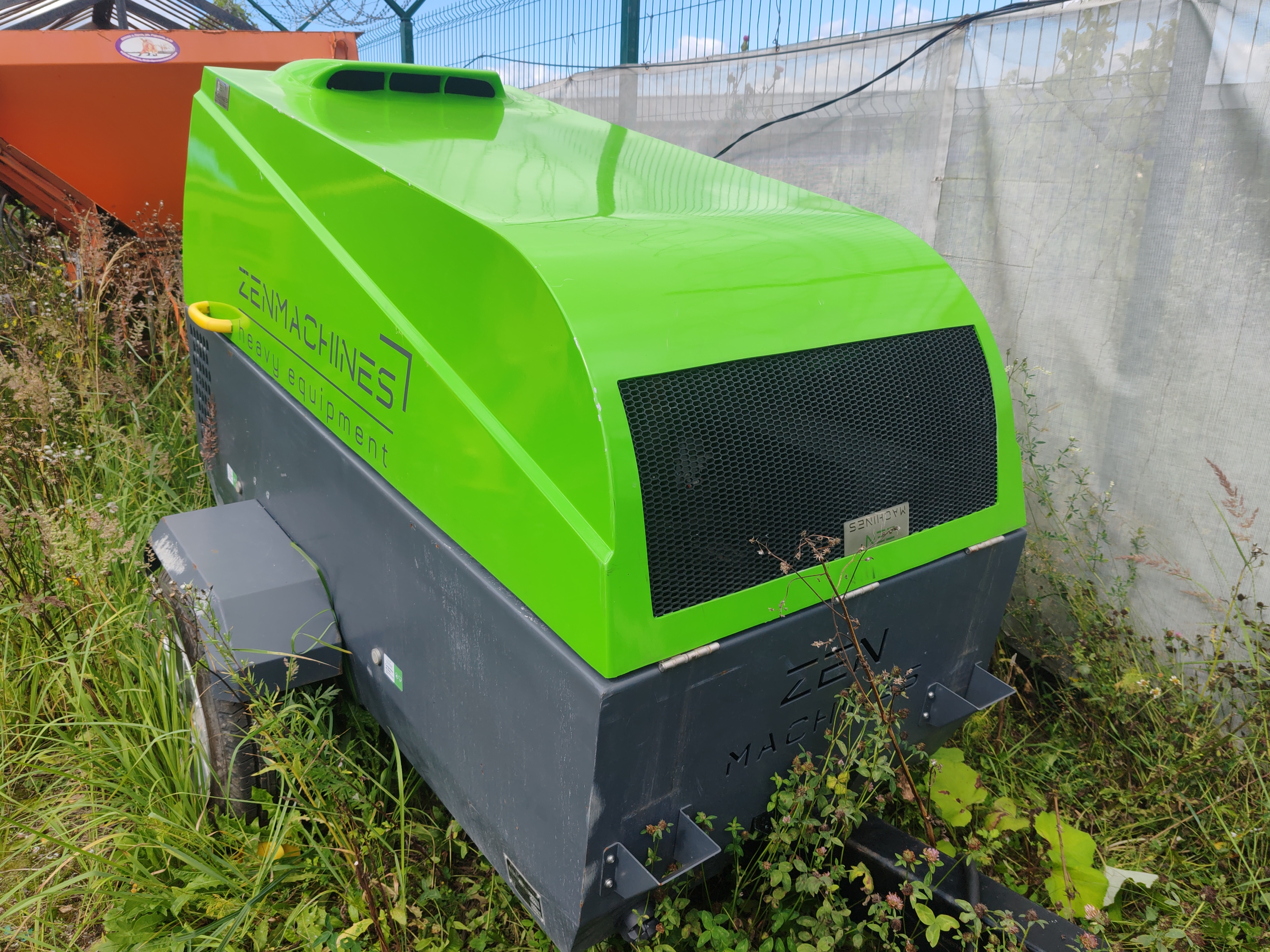 ТЭСПА BeeZone 7435 Прицеп пневмонагнетатель 7435S5 — Б/У, 2024 г.