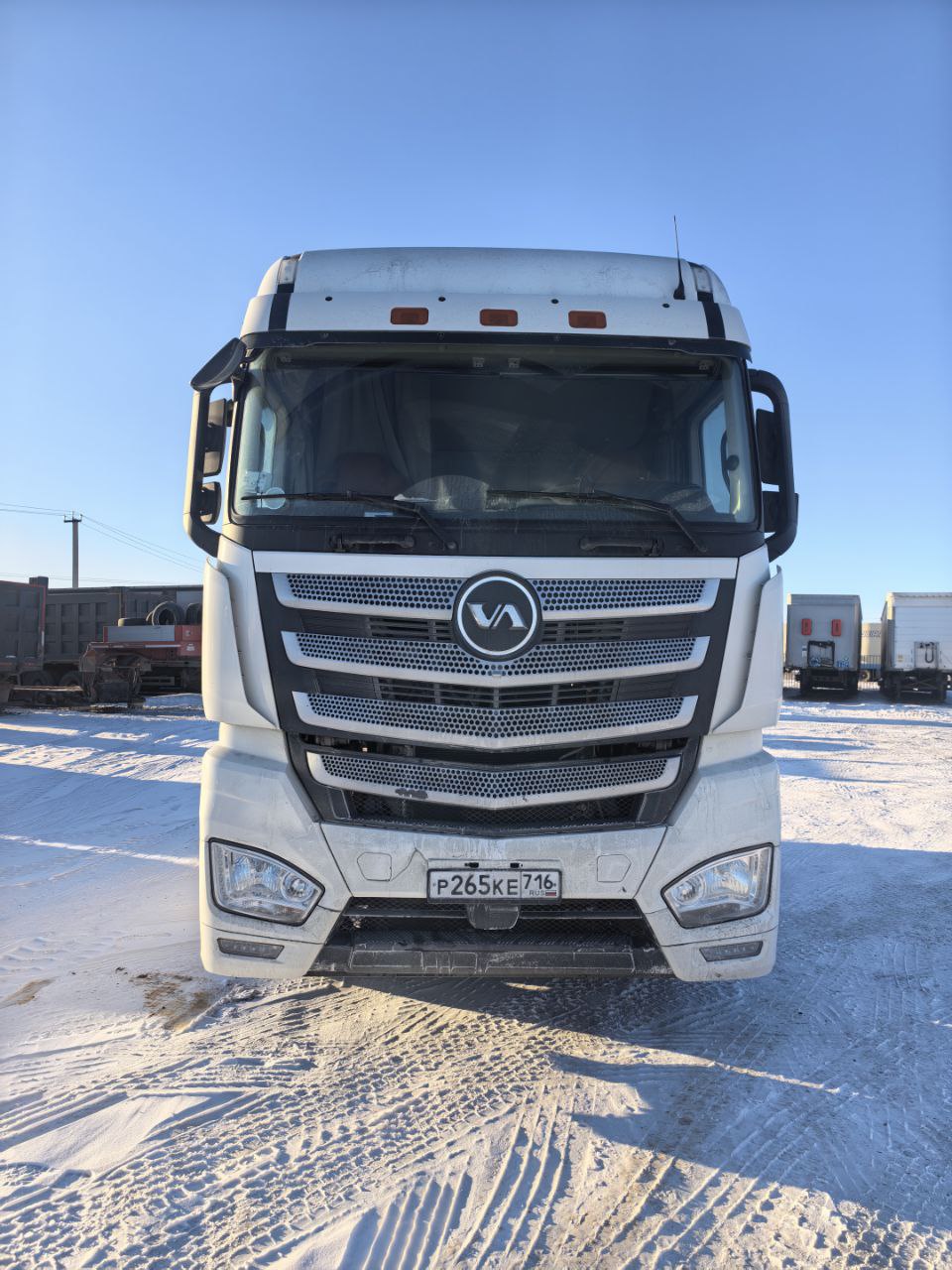 VALDAI 45 4x2 Седельный тягач FB2R13 — Б/У, 2023 г.