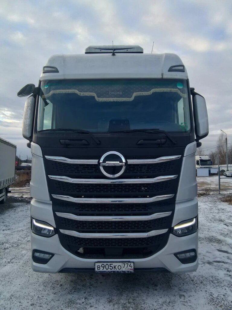 BEIJING BJ 6x4 Седельный тягач BJ4250D6CP-02 — Б/У, 2023 г.