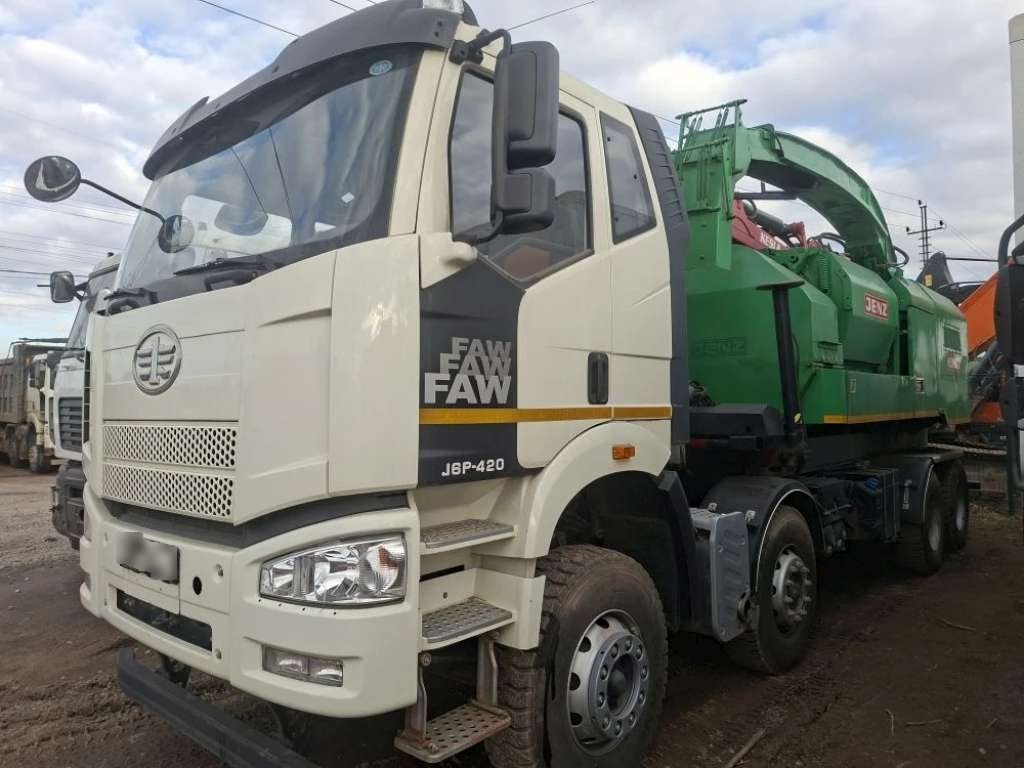 JENZ ER31ML на шасси FAW CA 3310 8x4 Измельчитель — Б/У, 2022 г.