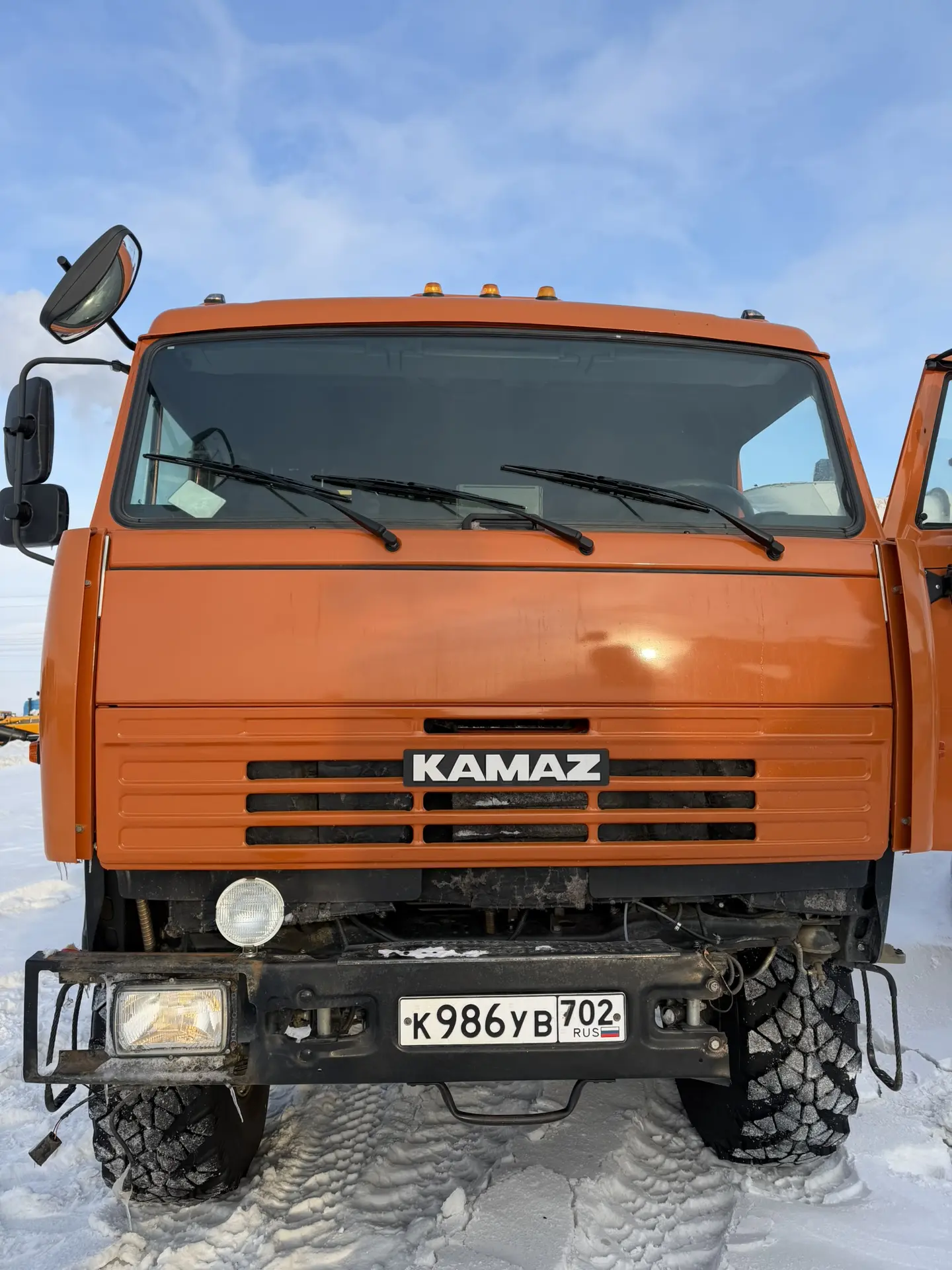КамАЗ 44108 6x6 Седельный тягач 44108-10 — Б/У, 2023 г.