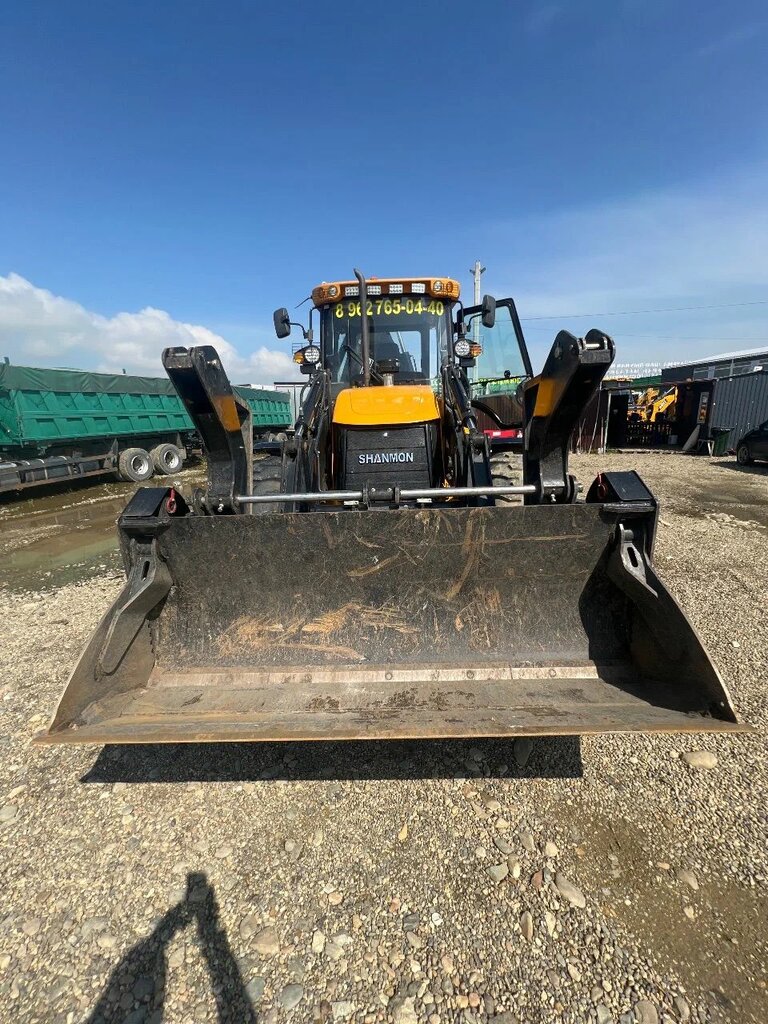 SHANMON 388 Экскаватор-погрузчик 388H — Б/У, 2024 г.