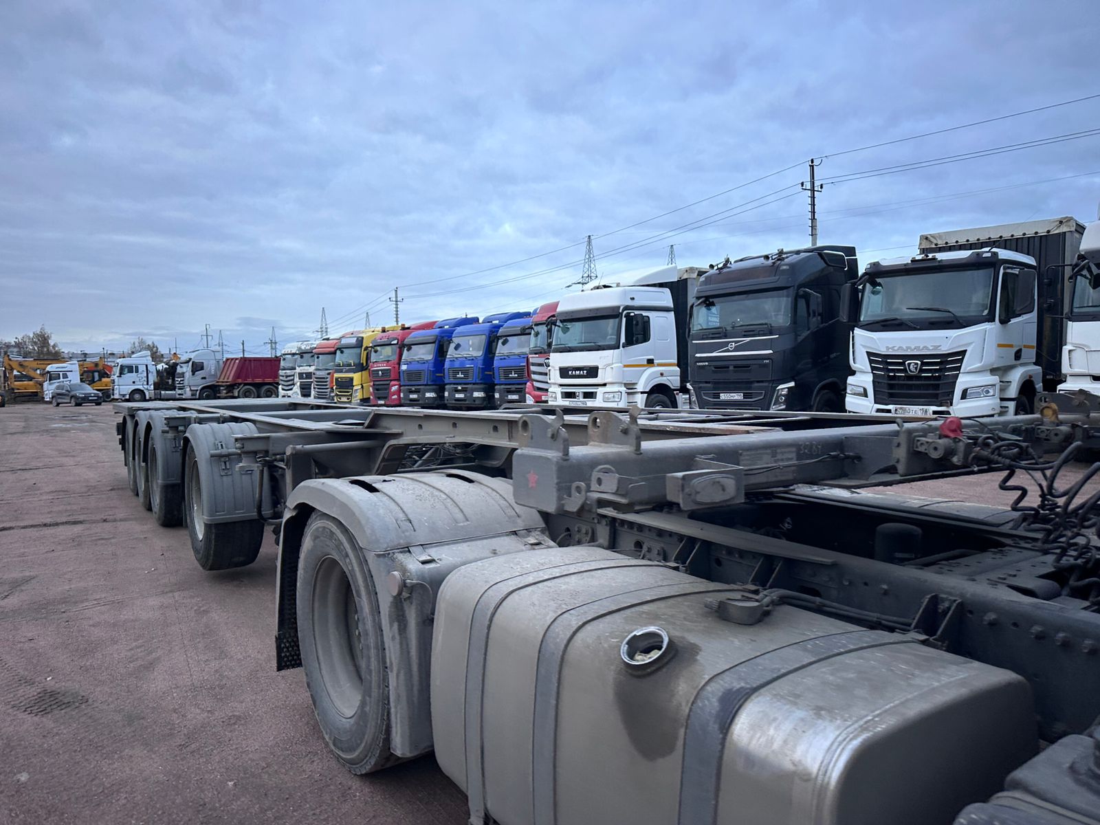 Тонар 998 Полуприцеп контейнеровоз 4 оси 99891 — Б/У, 2024 г.