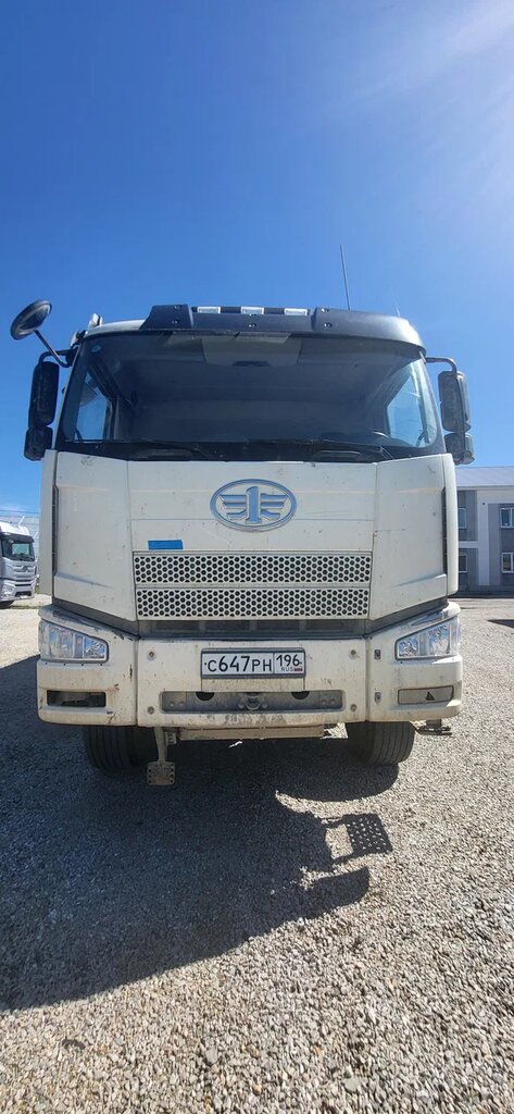 FAW J6 8x4 Самосвал CA3310P66K24T4E5 — Б/У, 2023 г.