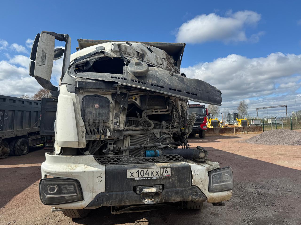 Shacman (Shaanxi) SX 8x4 Самосвал SX331863366 — Б/У, 2024 г.