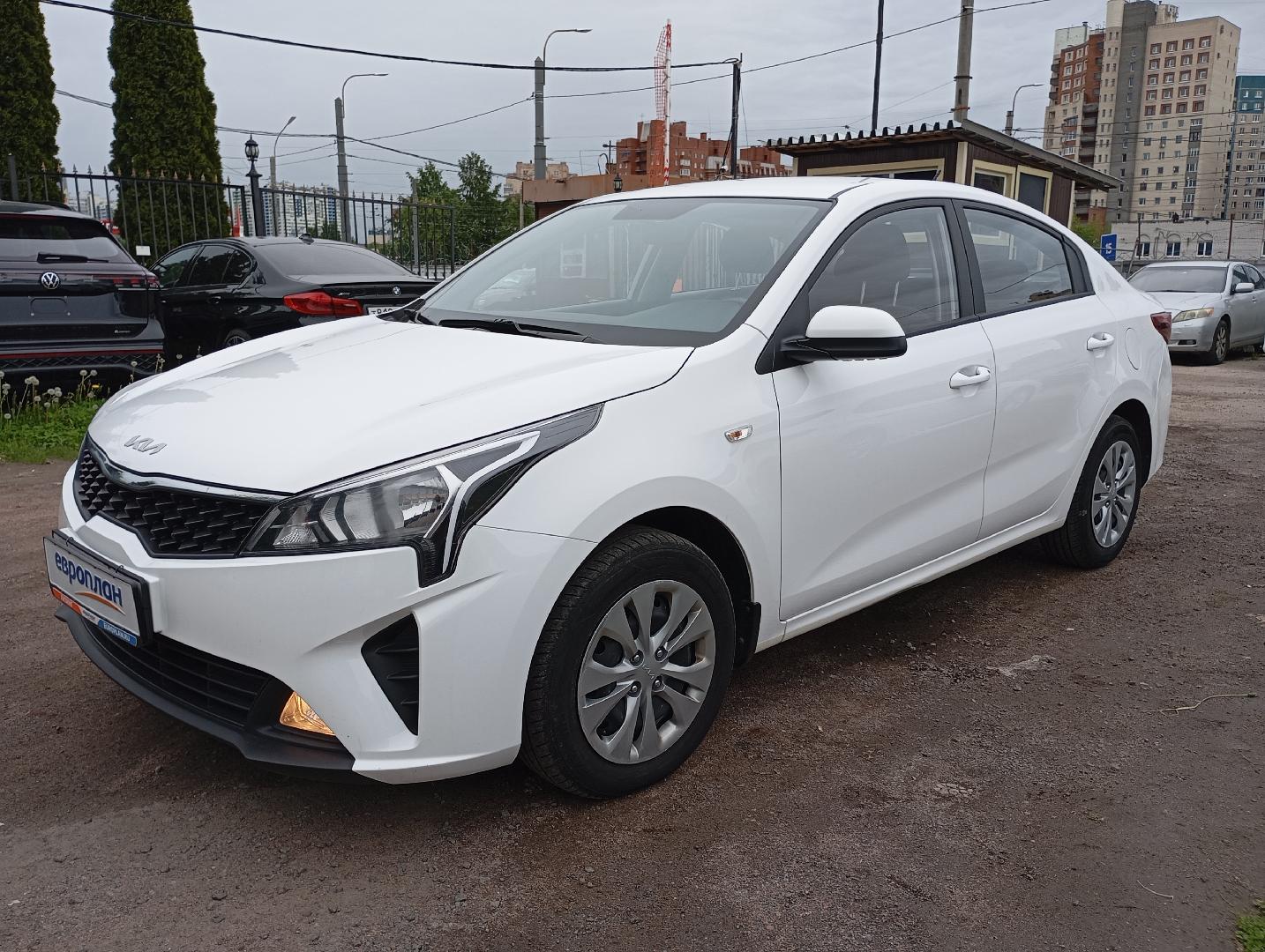 Kia Rio — Б/У, 2021 г. (Санкт-Петербург, 60693 км)