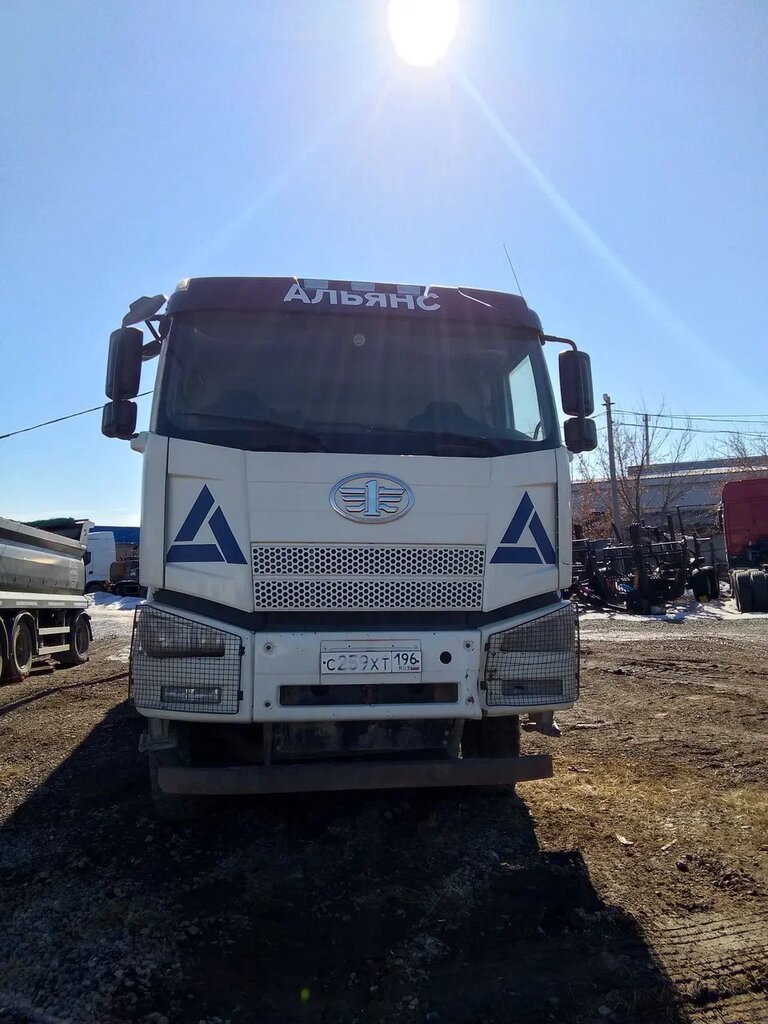 FAW CA 3310 8x4 Самосвал — Б/У, 2023 г.