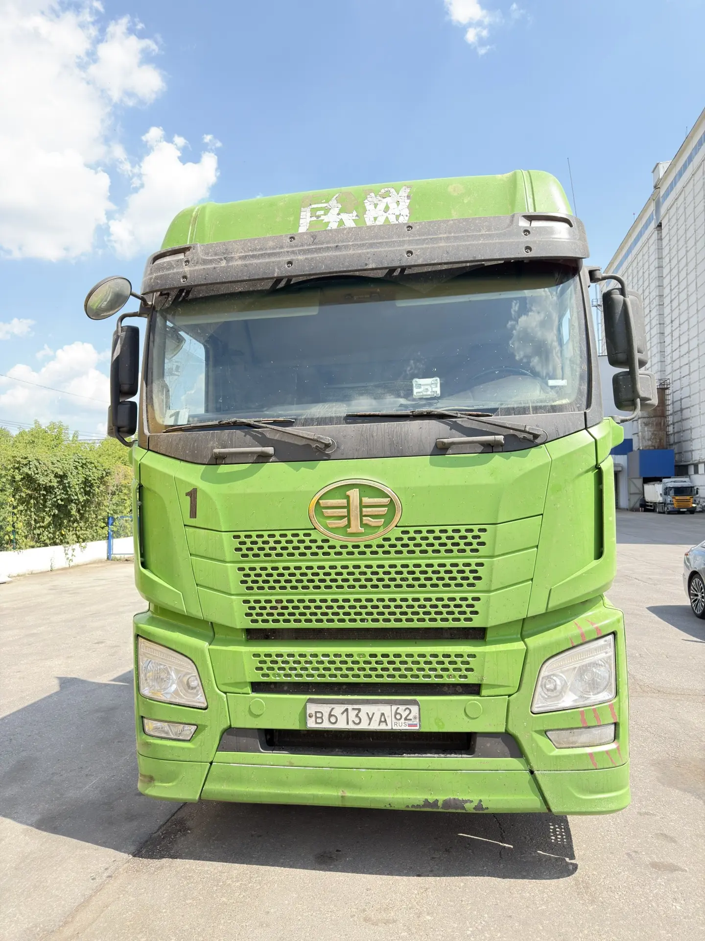 FAW JH6 6x4 Седельный тягач CA4250P25K15T1NE5A80 — Б/У, 2023 г.