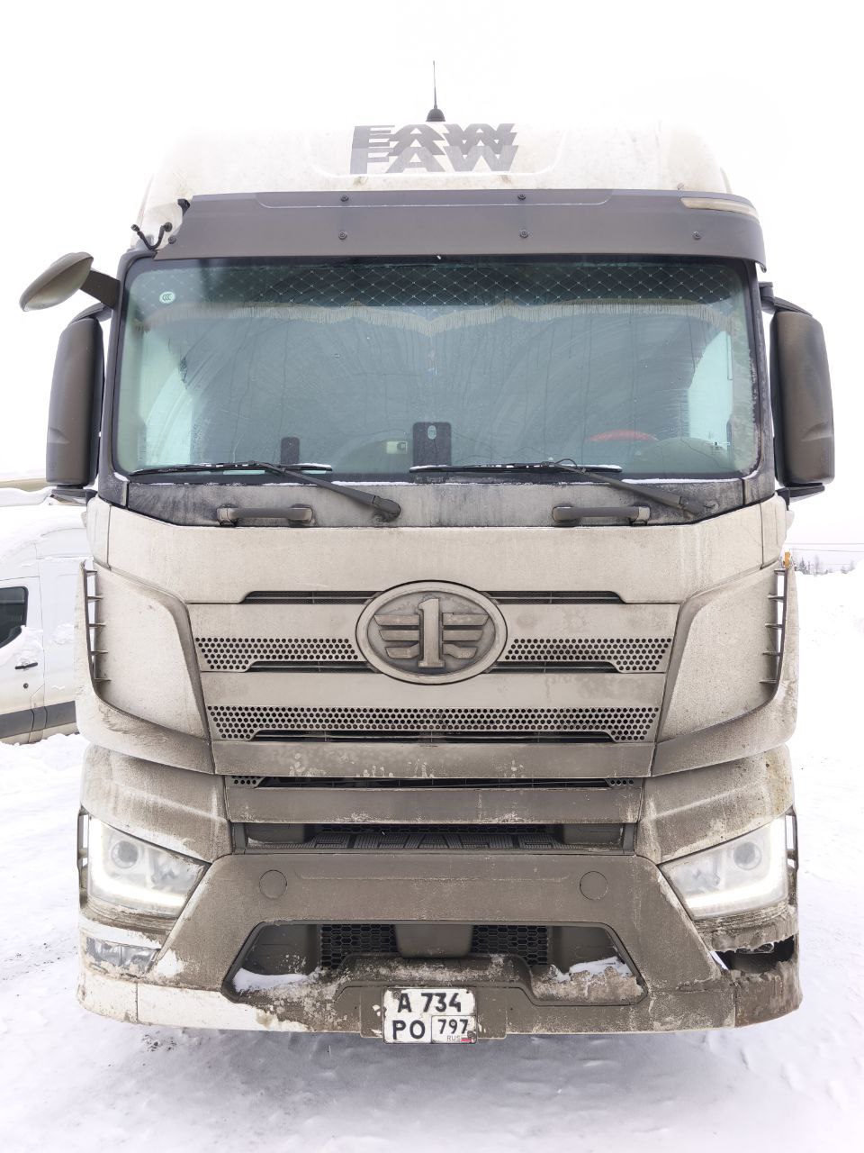 FAW J7 4x2 Седельный тягач CA4180P77K25E5 — Б/У, 2024 г.