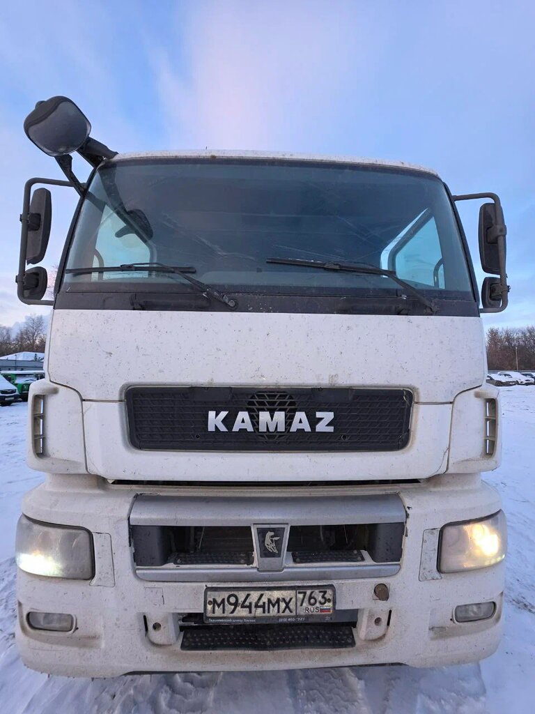 КамАЗ 65206 6x4 Седельный тягач 65206-002-68 — Б/У, 2017 г.