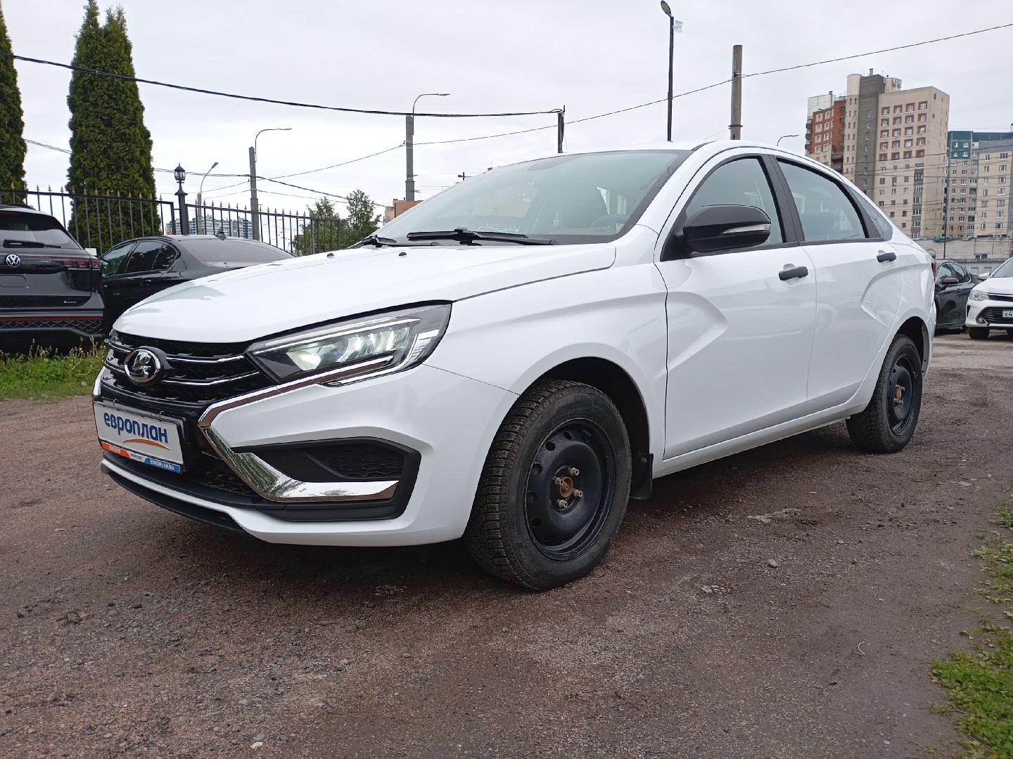 Lada Vesta седан — Б/У, 2025 г. (Санкт-Петербург, 32788 км)
