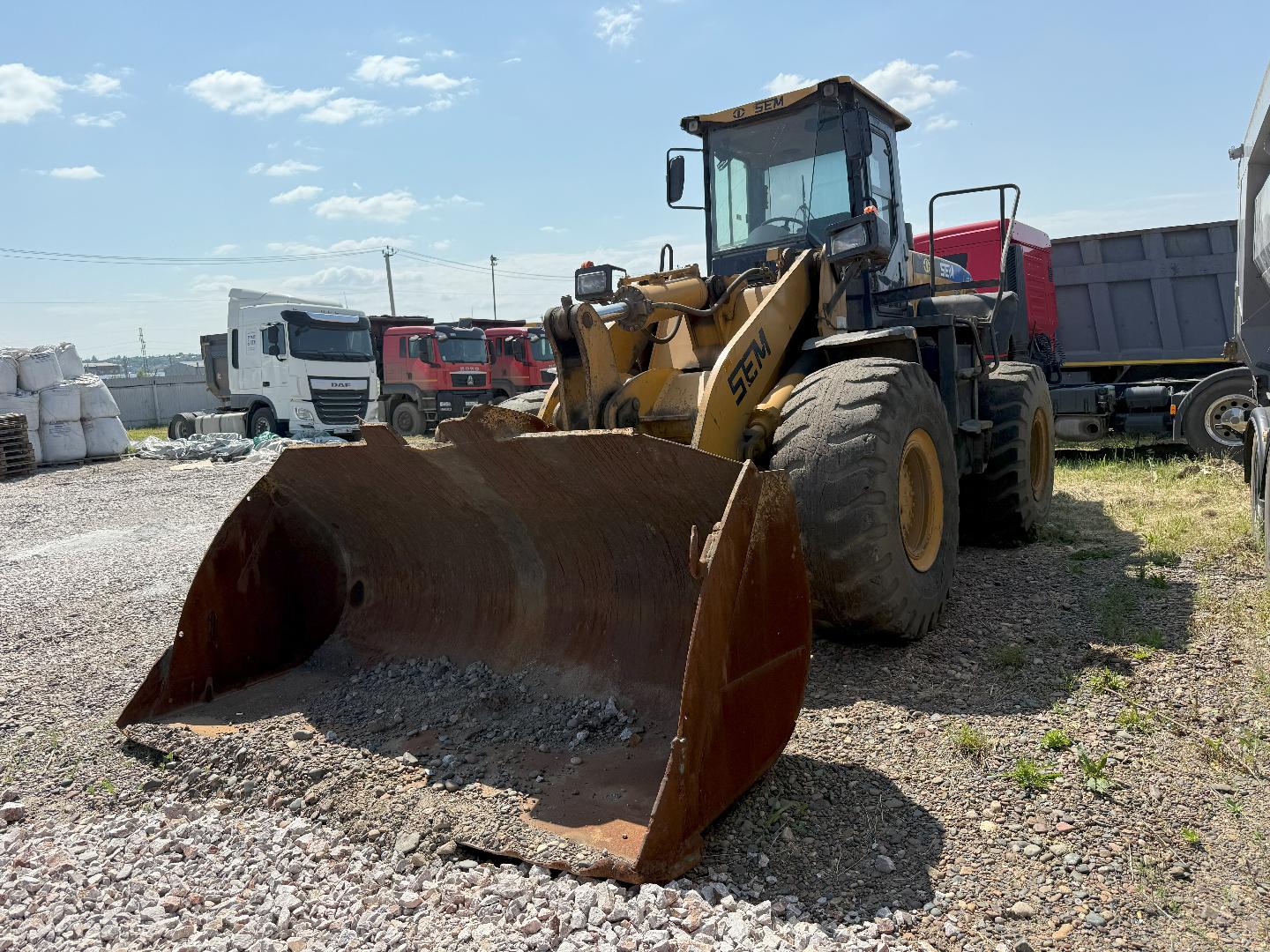 SEM (Caterpillar Qingzhou Ltd) 655D — Б/У, 2021 г. (Красноярск, новый)