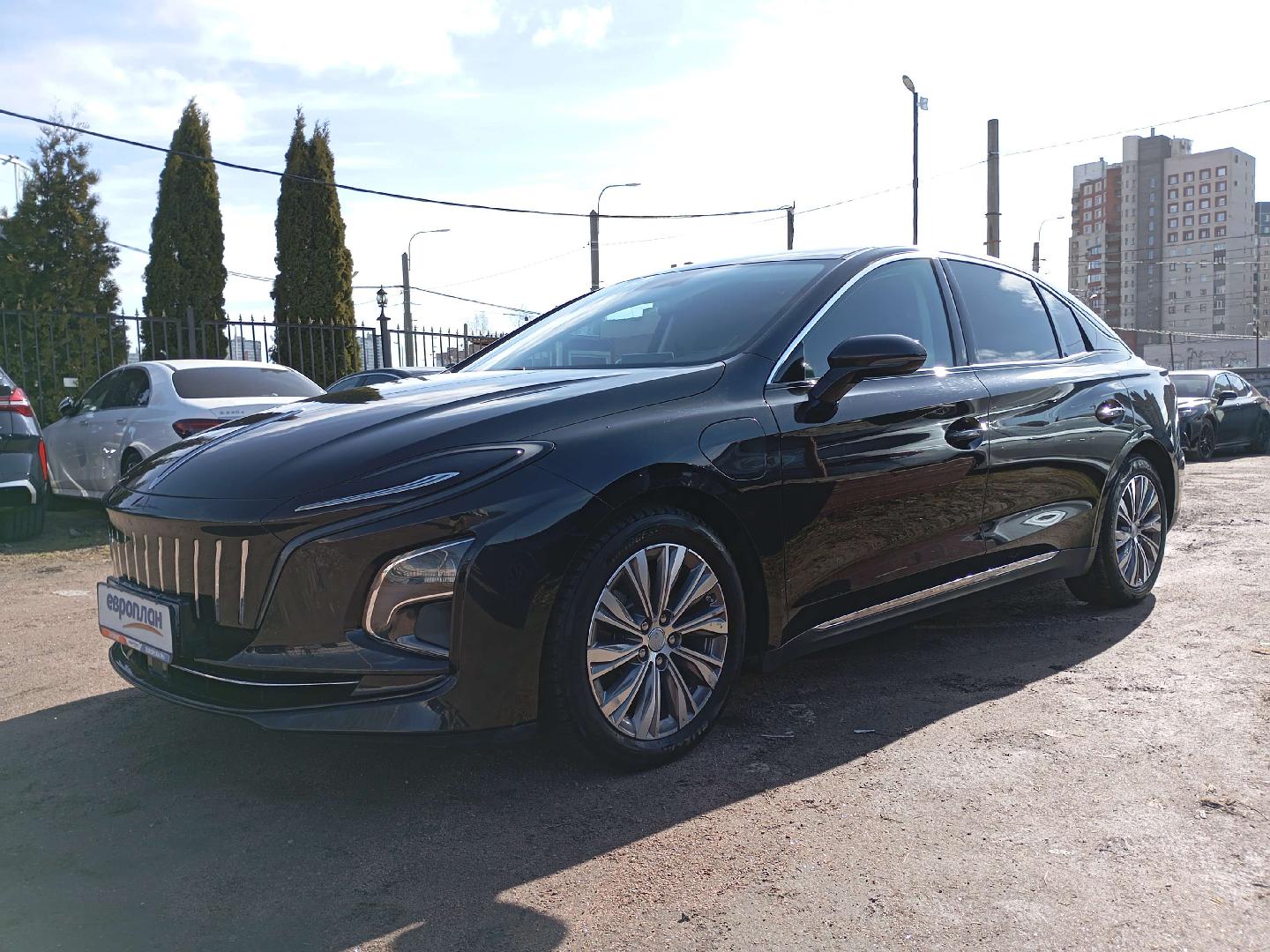 Hongqi E-QM5 — Б/У, 2022 г. (Санкт-Петербург, 47965 км)