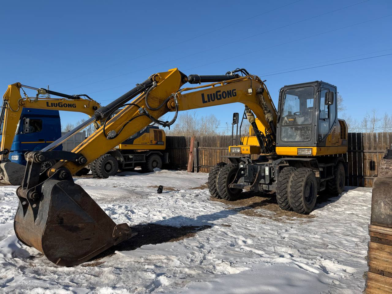 LIUGONG CLGW915E Экскаватор — Б/У, 2023 г.