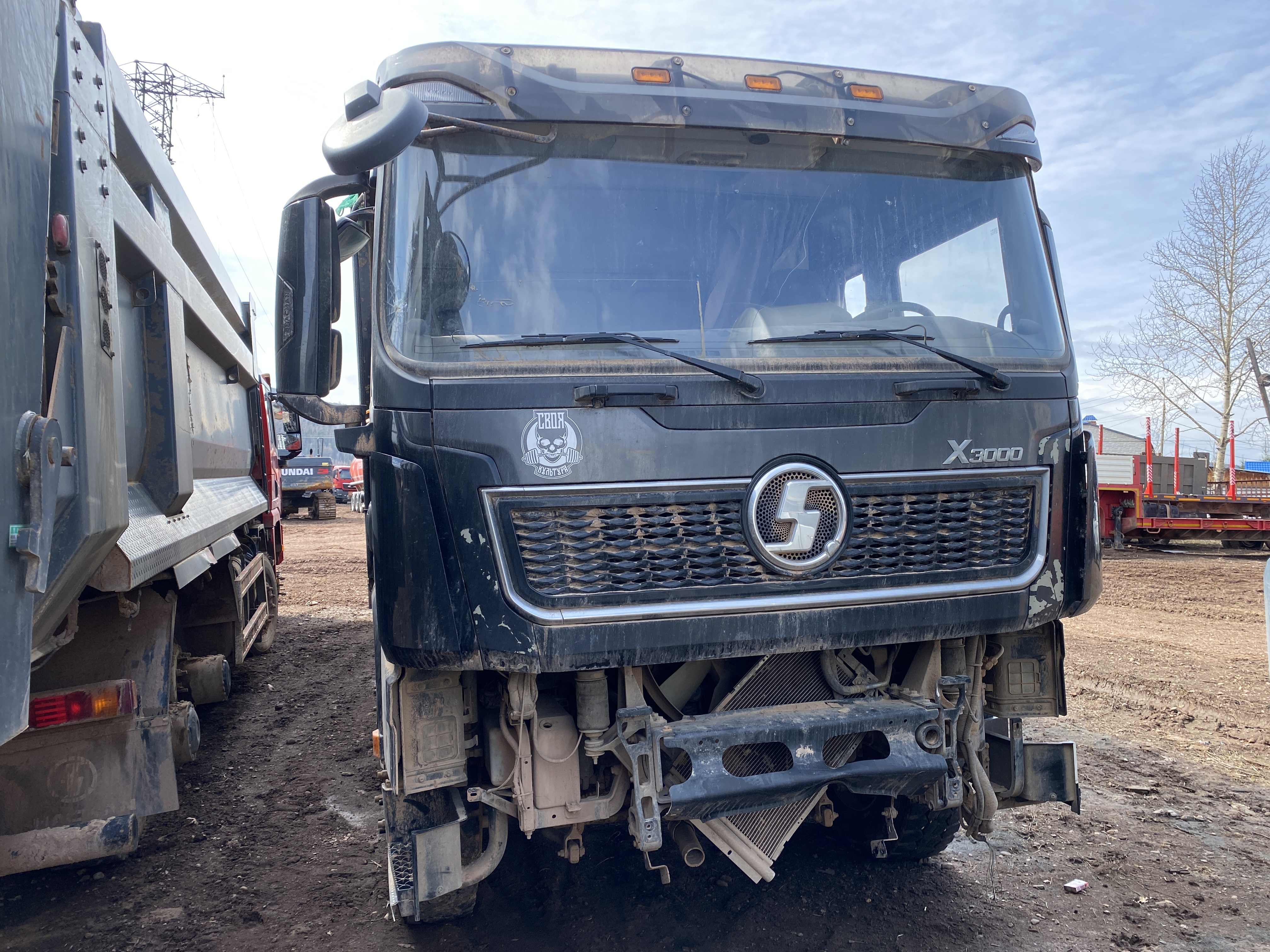 Shacman (Shaanxi) SX 8x4 Самосвал SX331863366 — Б/У, 2023 г.