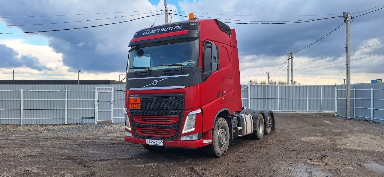 VOLVO FH 6x2 Седельный тягач — Б/У, 2016 г.