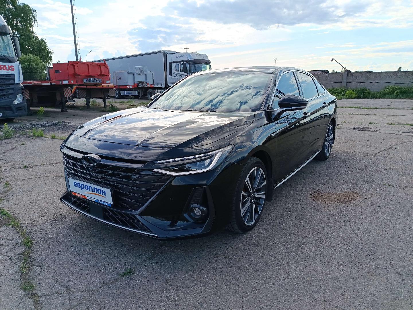 Chery Arrizo 8 — Б/У, 2023 г. (Набережные Челны, 28831 км)