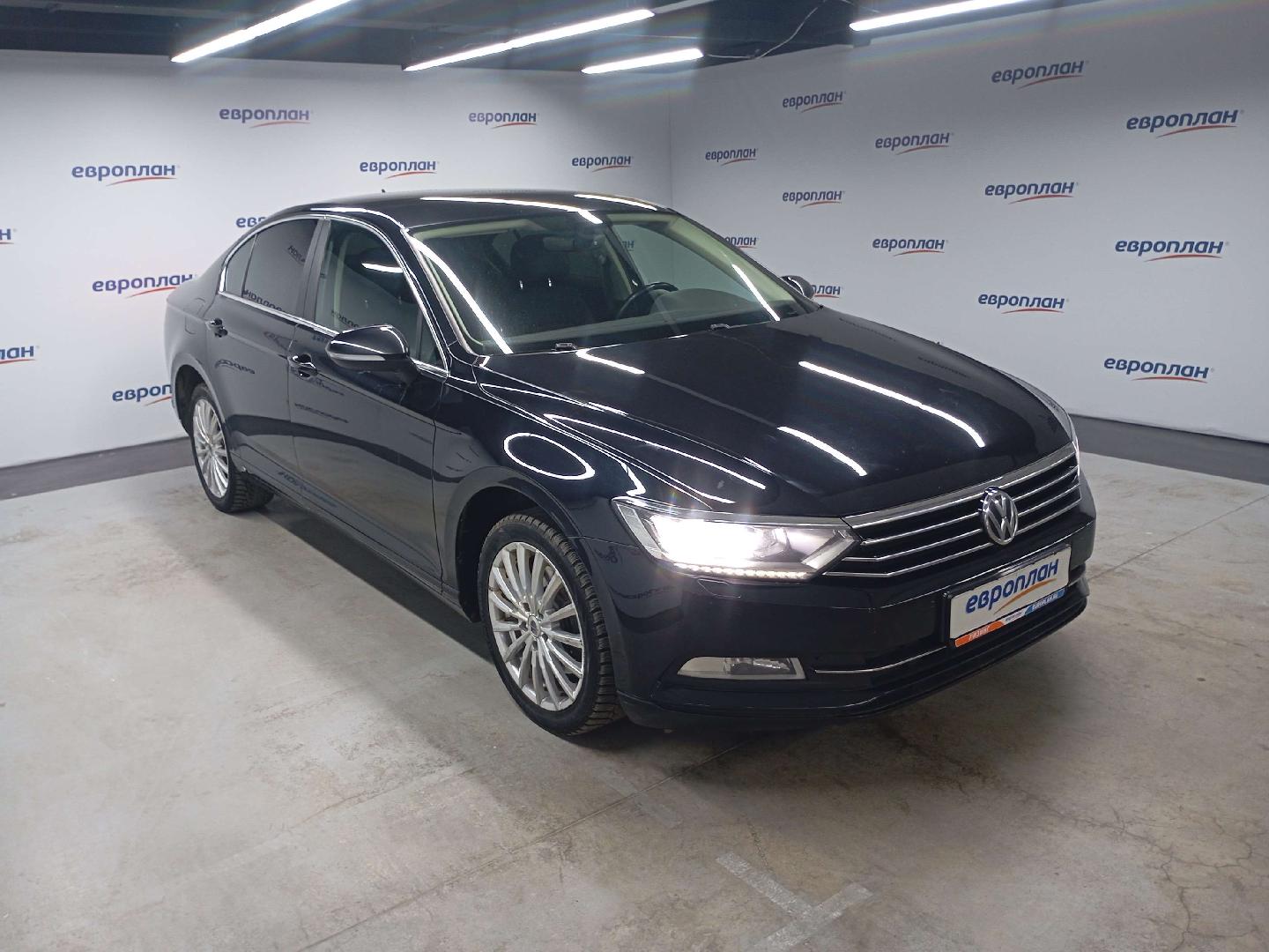 Volkswagen Passat — Б/У, 2018 г. (Москва, 159889 км)
