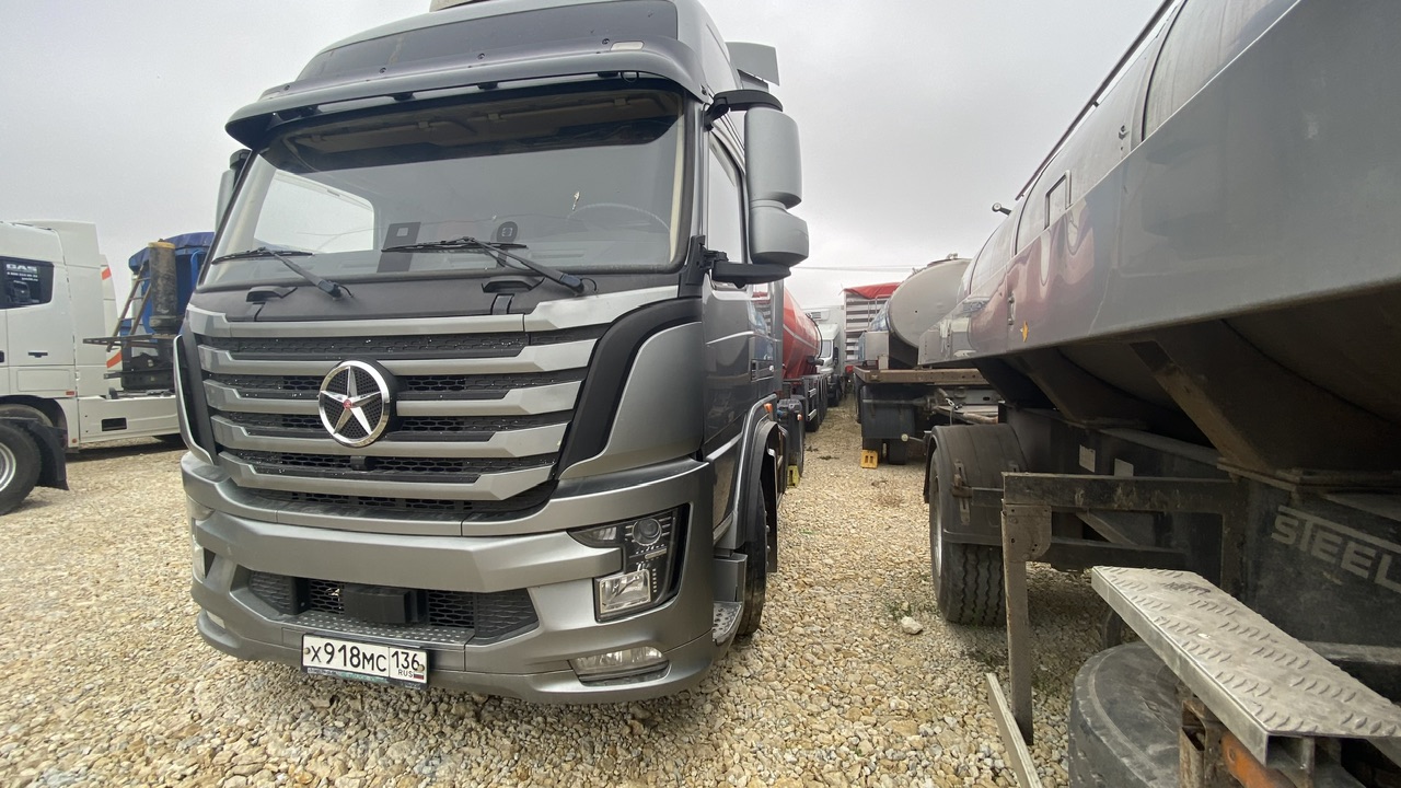 DAYUN CGC4180 4x2 Седельный тягач (Дизельный двигатель) — Б/У, 2023 г.