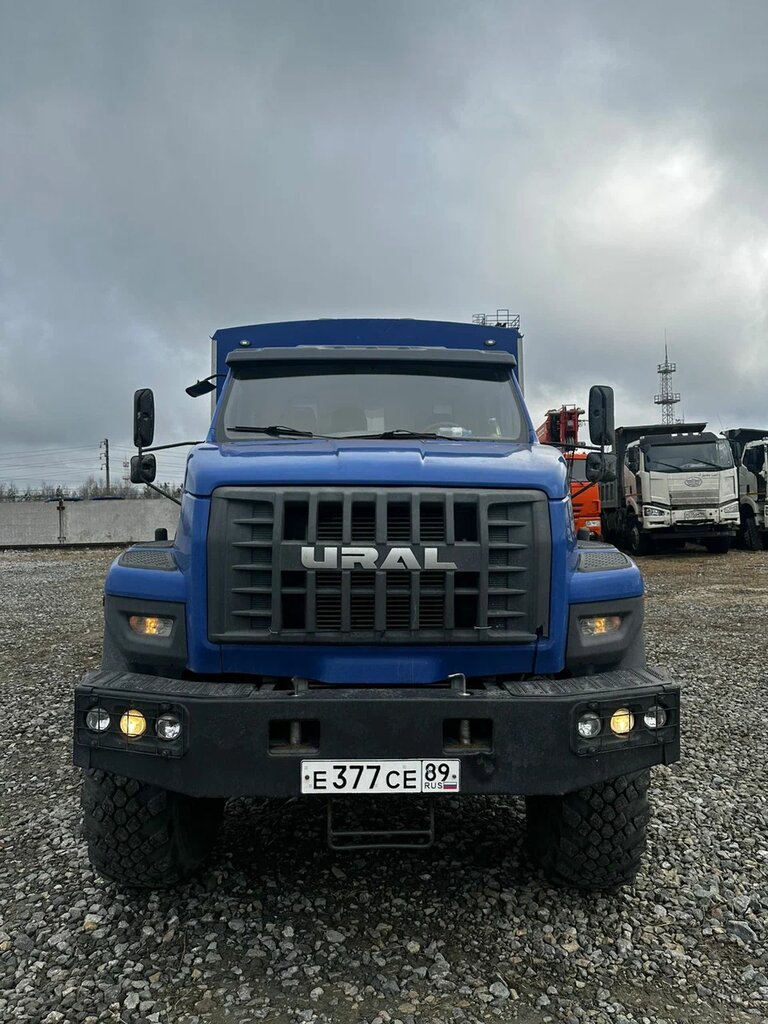 Ural 3255 6x6 Вахтовый автобус 32551-5013-71 — Б/У, 2020 г.