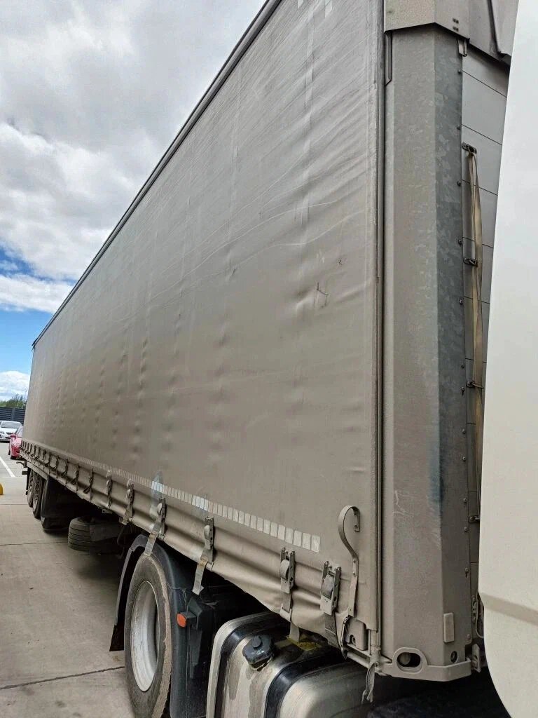 Schmitz Cargobull SCBS3T Полуприцеп шторный SCB S3T — Б/У, 2018 г.