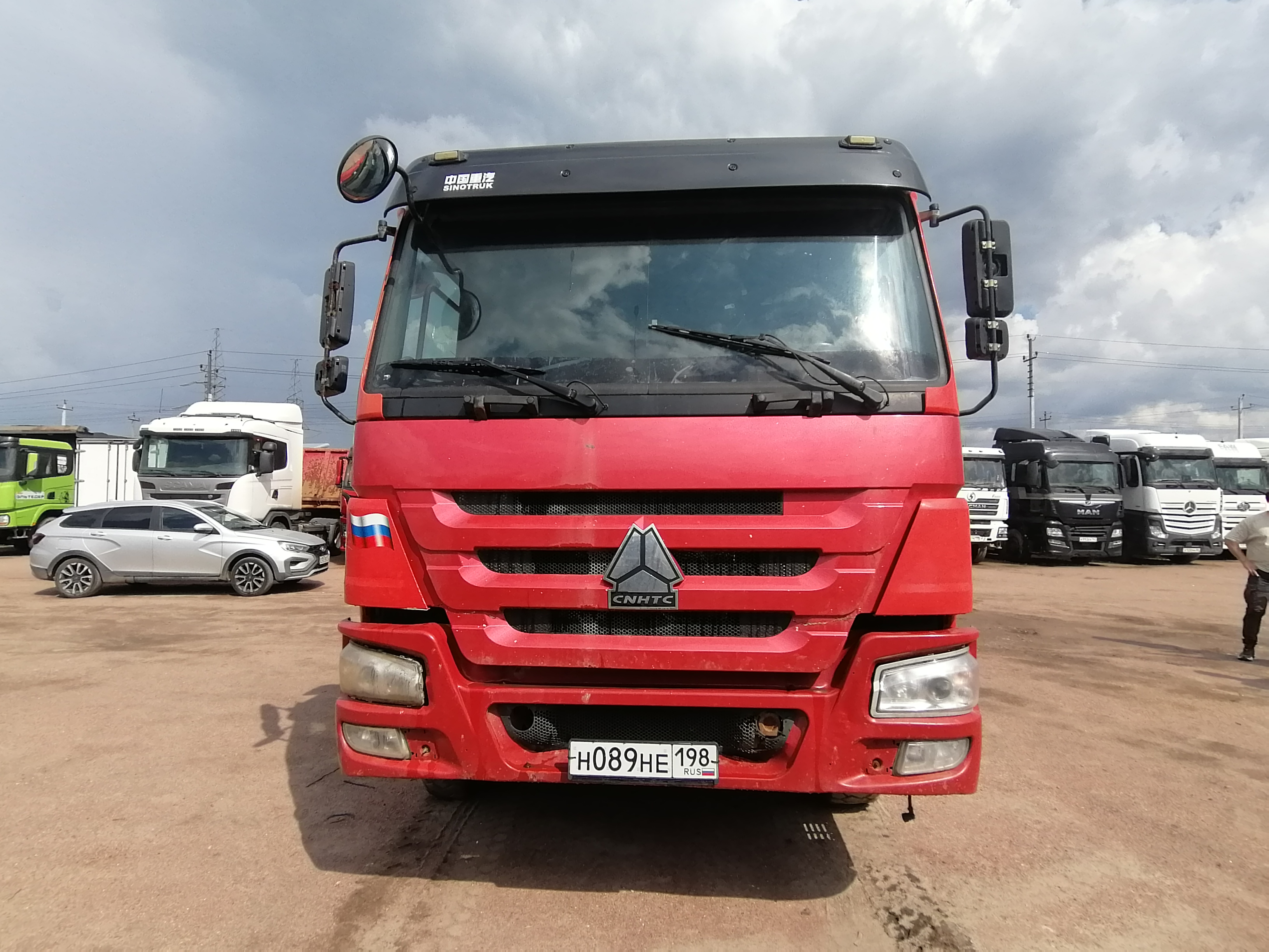 Howo ZZ 6x4 Самосвал ZZ3327S3847E — Б/У, 2022 г.