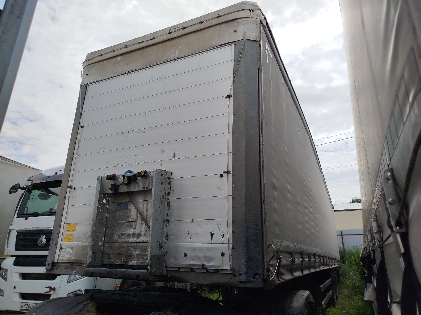Schmitz cargobull ag (Шмитц) 9084 — Б/У, 2017 г. (Московская область, 550000 км)