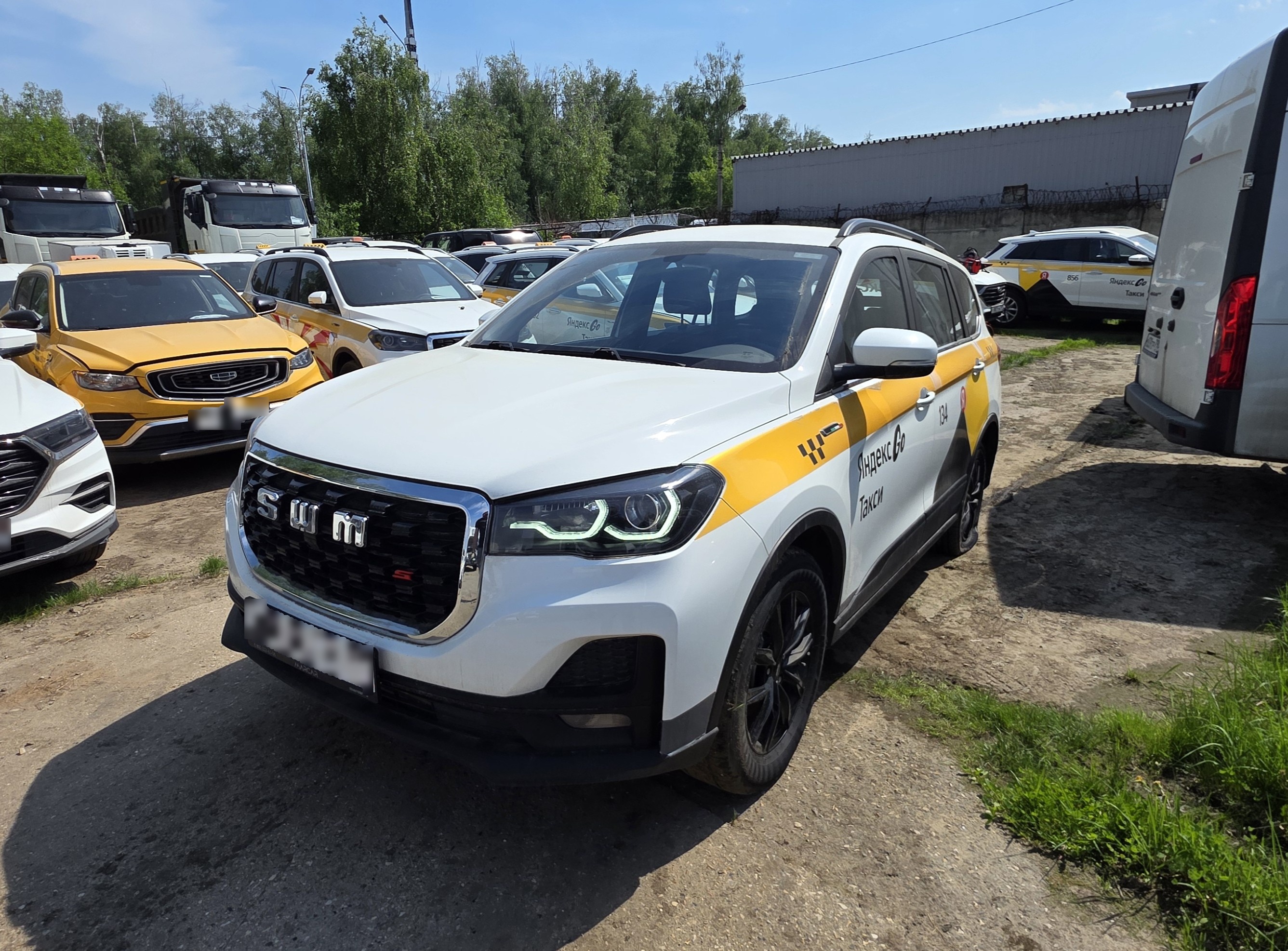 SWM Family4 (7 мест) 1.5T DCT (I поколение, I рестайлинг) — Б/У, 2024 г.