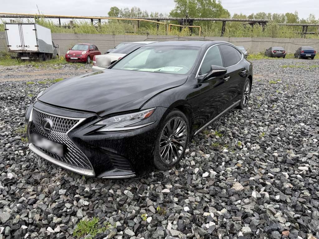 LEXUS Luxury 2 — Б/У, 2018 г.