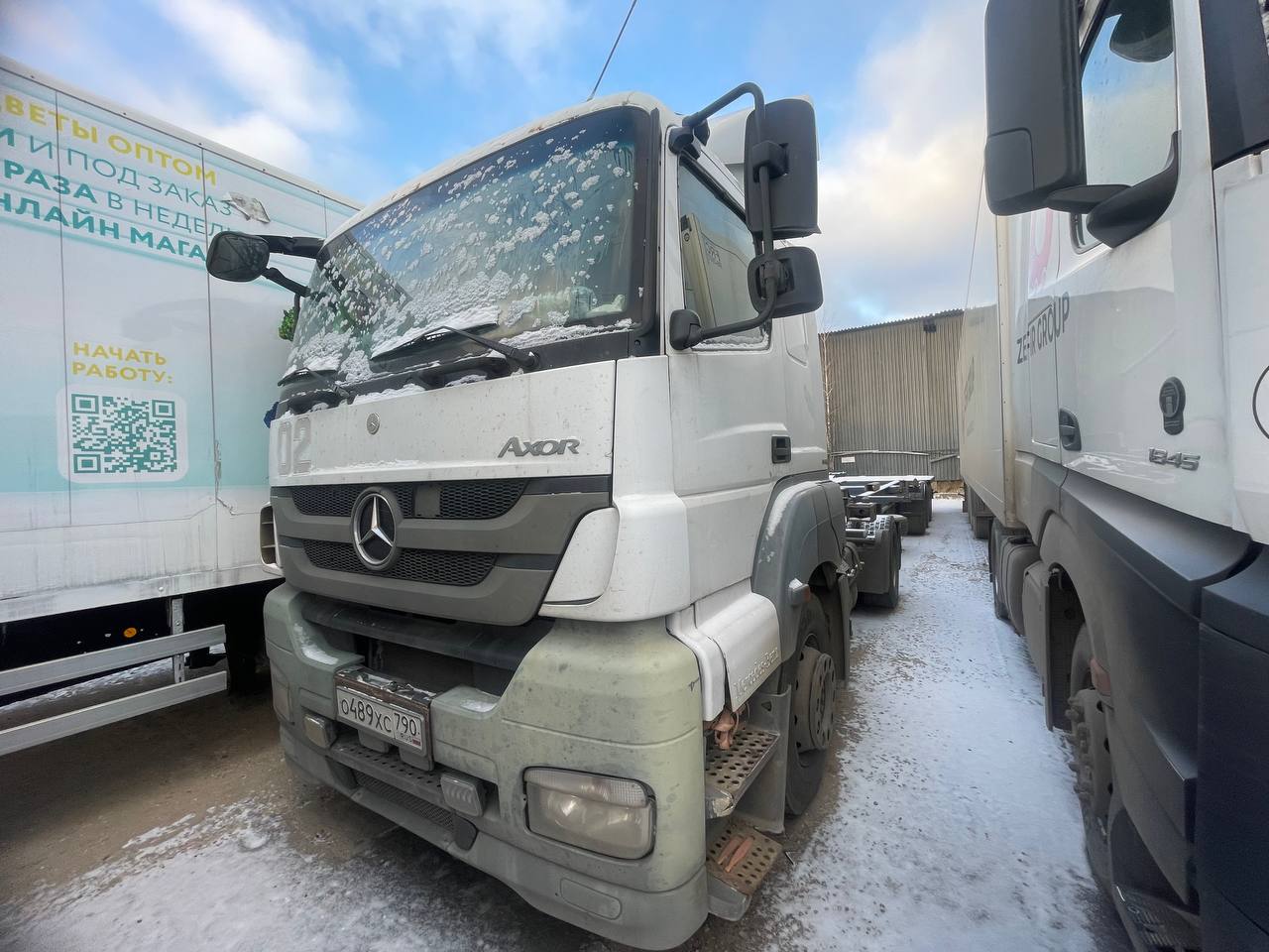 MERCEDES-BENZ Axor 4x2 Седельный тягач — Б/У, 2013 г.