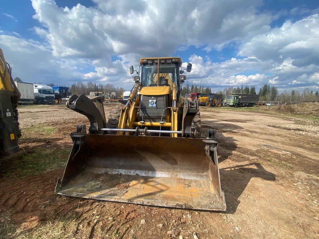 XGMA XG765 Экскаватор-погрузчик XG765H-4TX — Б/У, 2024 г.