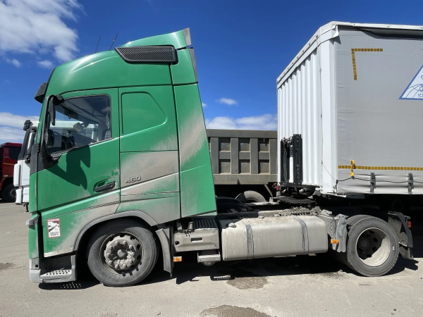 Volvo FH 4x2 Седельный тягач FH 42 T — Б/У, 2017 г.