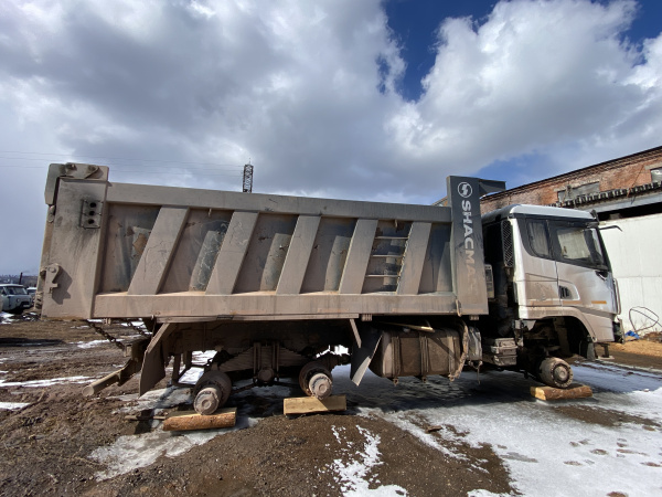 Shacman (Shaanxi) SX 6x6 Самосвал SX32586T385 — Б/У, 2023 г.