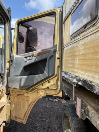 Shacman (Shaanxi) SX 8x4 Самосвал SX331863366 — Б/У, 2024 г.