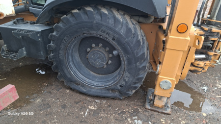 Case 570 Экскаватор-погрузчик 570SV — Б/У, 2023 г.